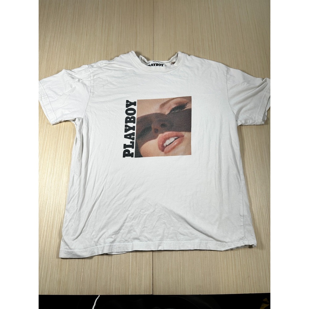 Playboy By Pacsun T-Shirt‎ Mens L White Graphic Crew Neck Short Sleeve Pullover